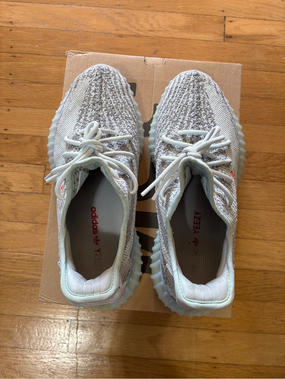Size 9.5 - adidas Yeezy Boost 350 V2 Low Blue Tint B37571
